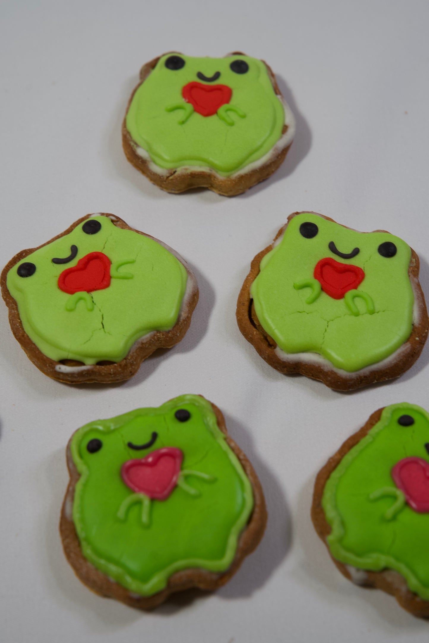 Send a heart from Fergus the Frog 🐸💚